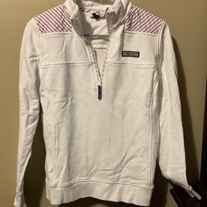 Women’s vineyard vines sweatshirt